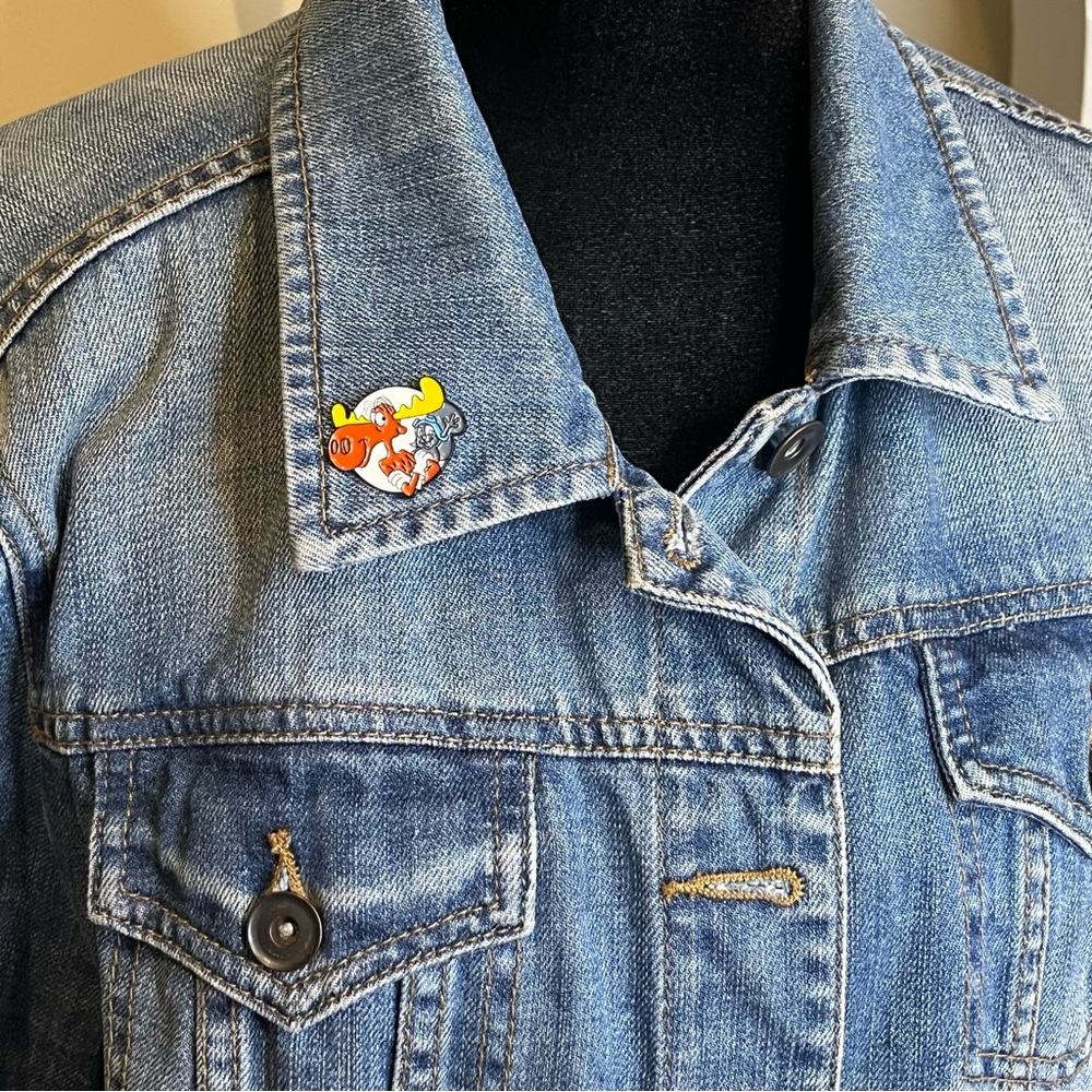 Rocky And Bullwinkle Cartoon Characters Metal Enamel Pin NWOT